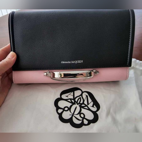 Alexander McQueen Black & Pink The Story Crossbody Bag Small - Like New W/ Tags! - Picture 4 of 9